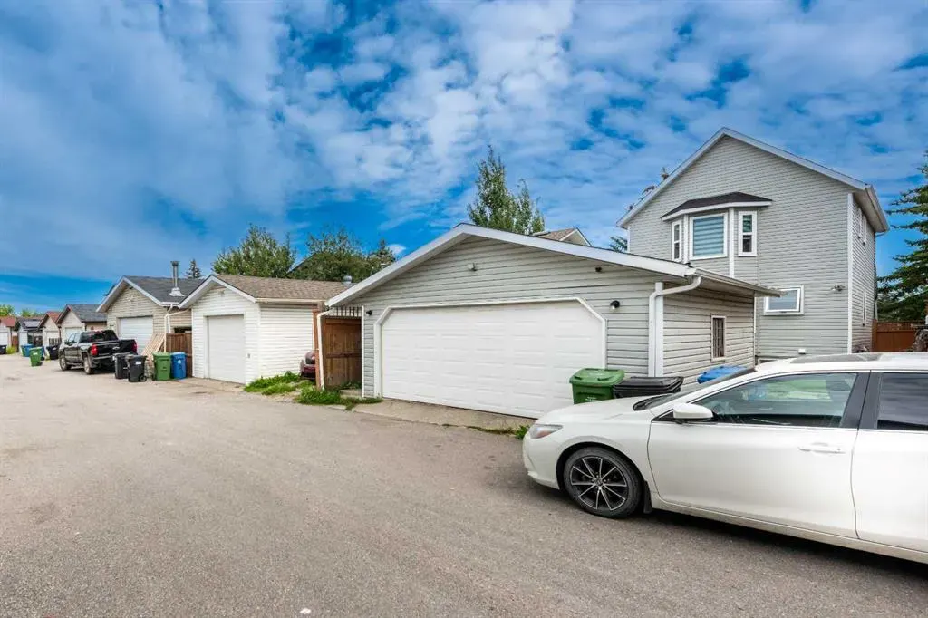 39 Tararidge Drive NE