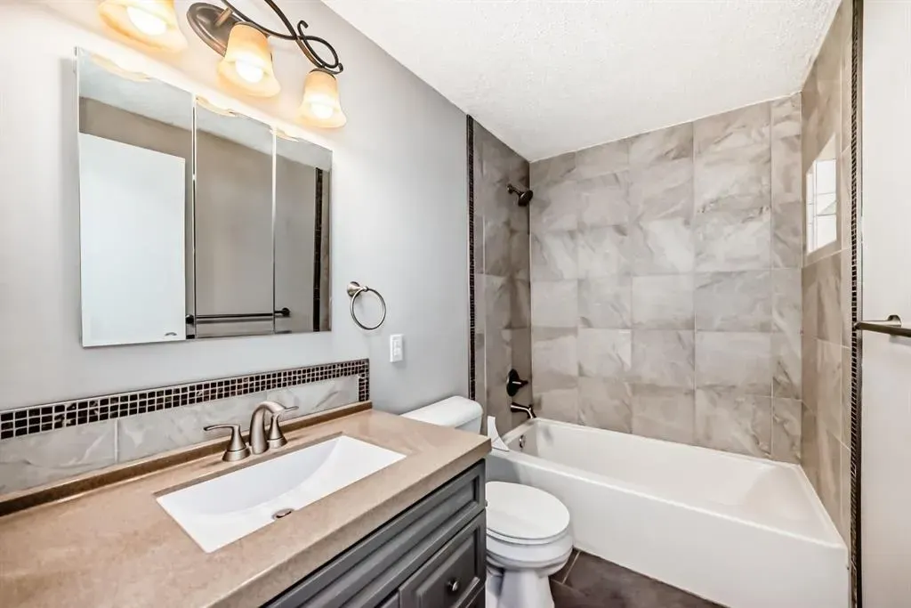 800 Bowcroft Place, #32