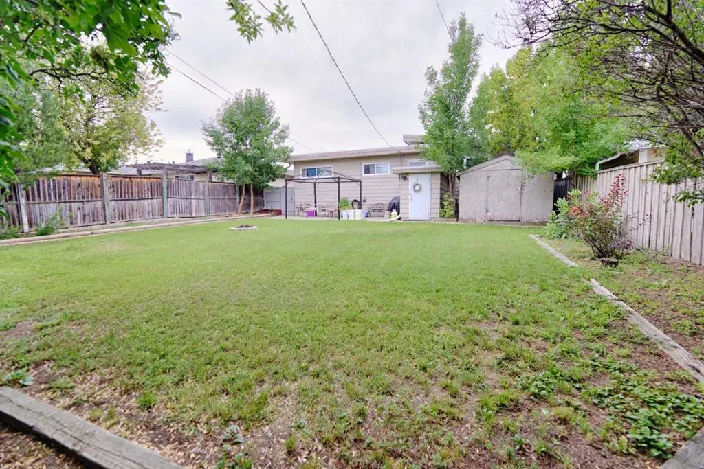 1141 Scenic Drive S