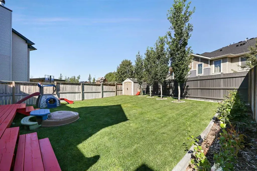 15 Sage Valley Court NW