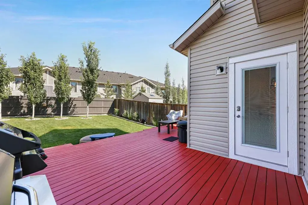 15 Sage Valley Court NW