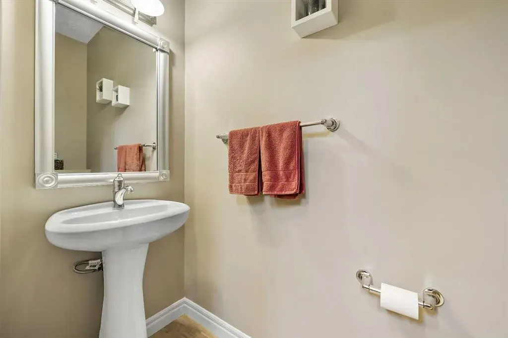 15 Sage Valley Court NW