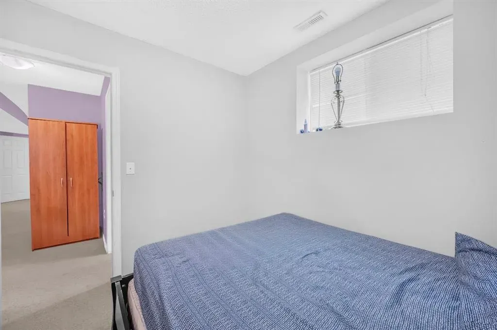 14 Tarington Place NE