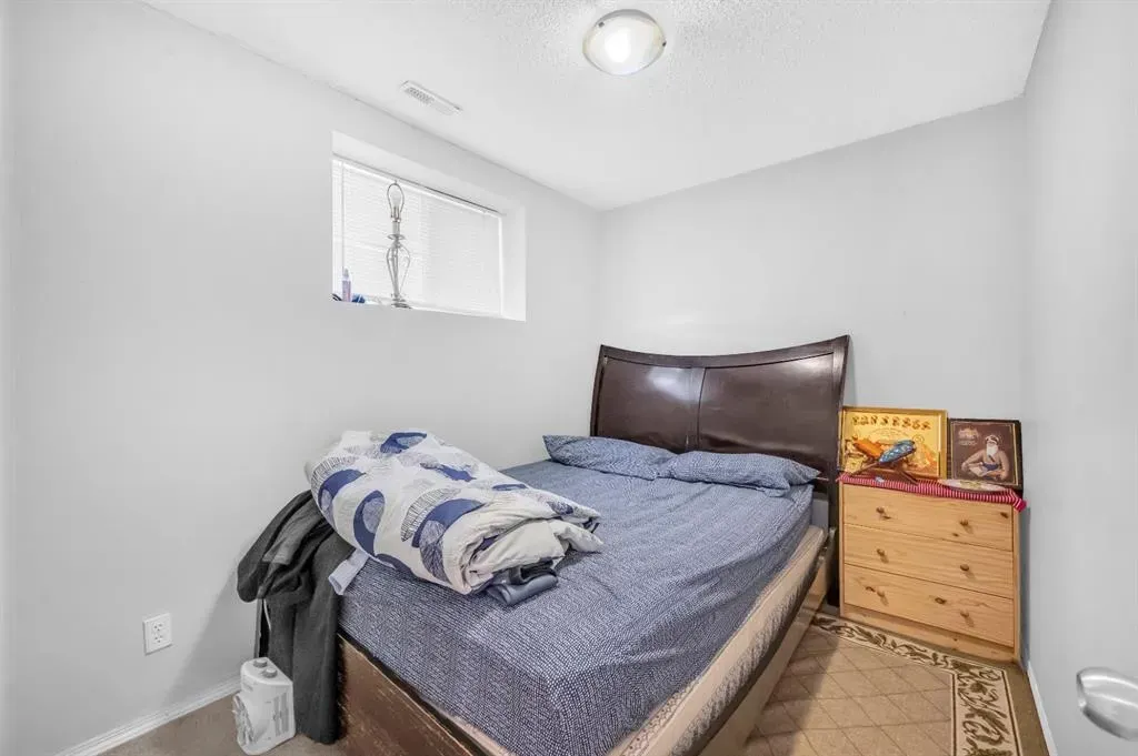 14 Tarington Place NE
