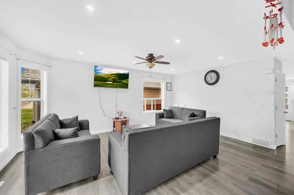 14 Tarington Place NE