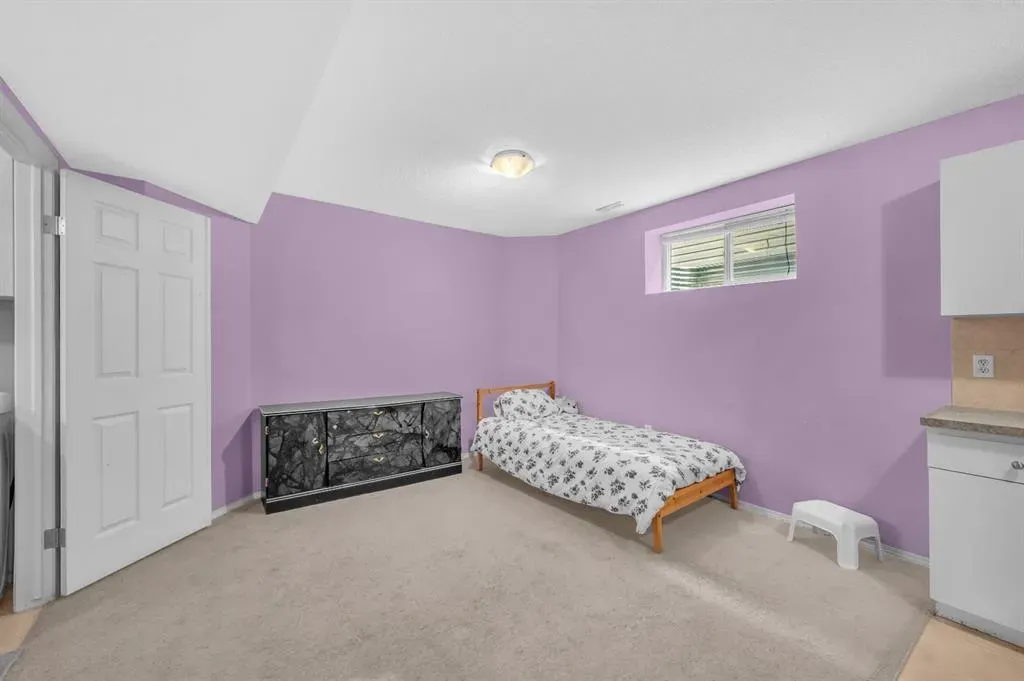 14 Tarington Place NE