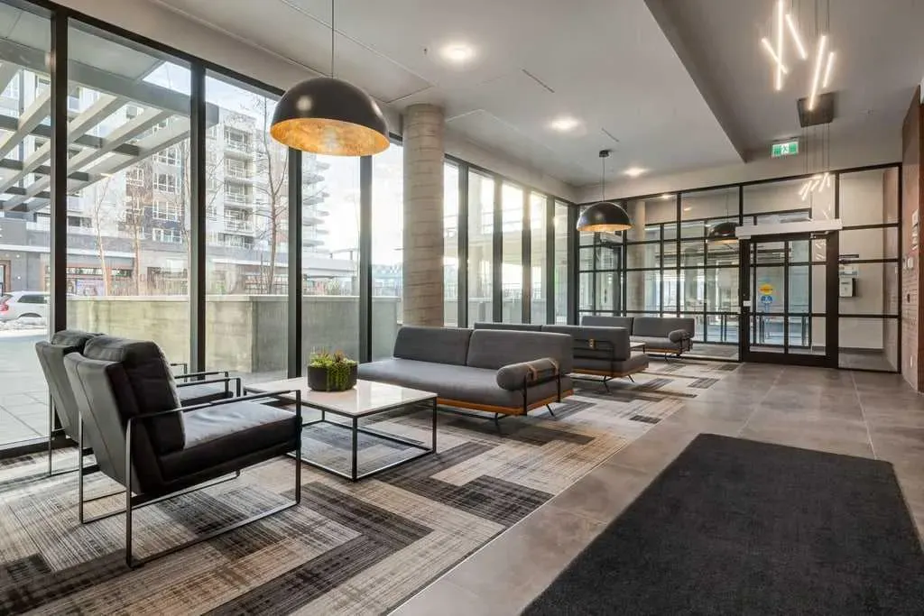 4138 University Avenue NW, #617