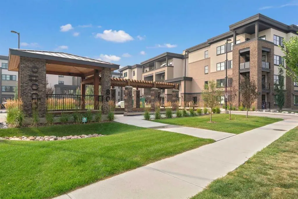 80 Greenbriar Place NW, #3203