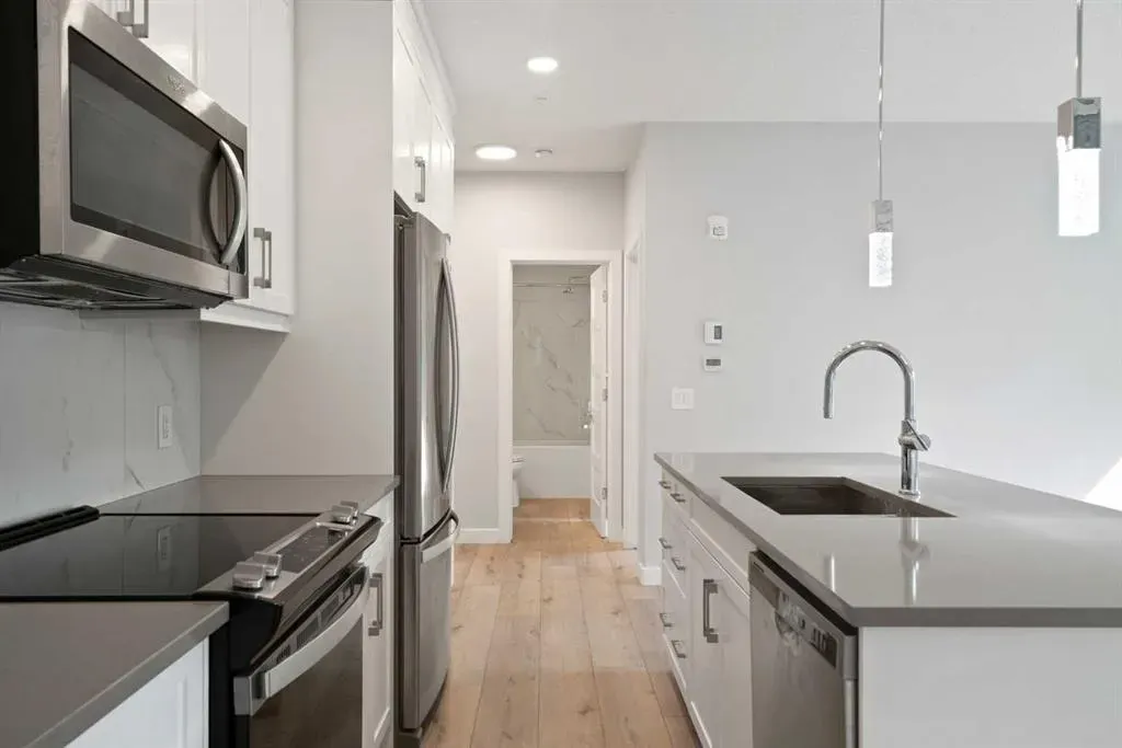 80 Greenbriar Place NW, #3203