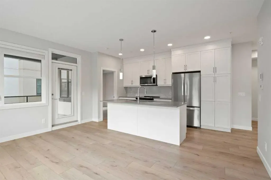 80 Greenbriar Place NW, #3203