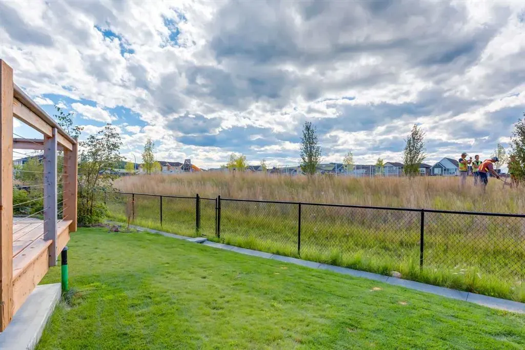 120 Emberside Glen