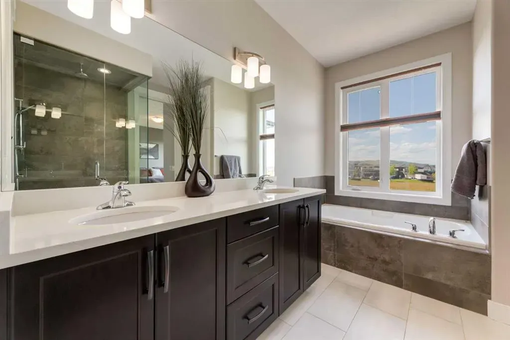 120 Emberside Glen