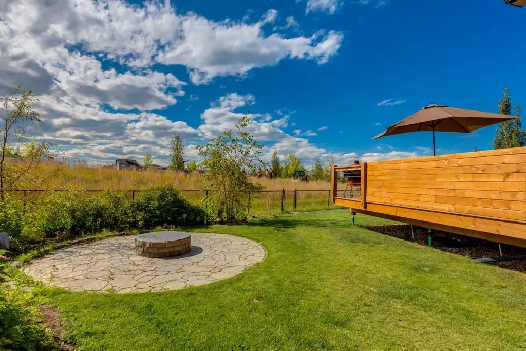 120 Emberside Glen