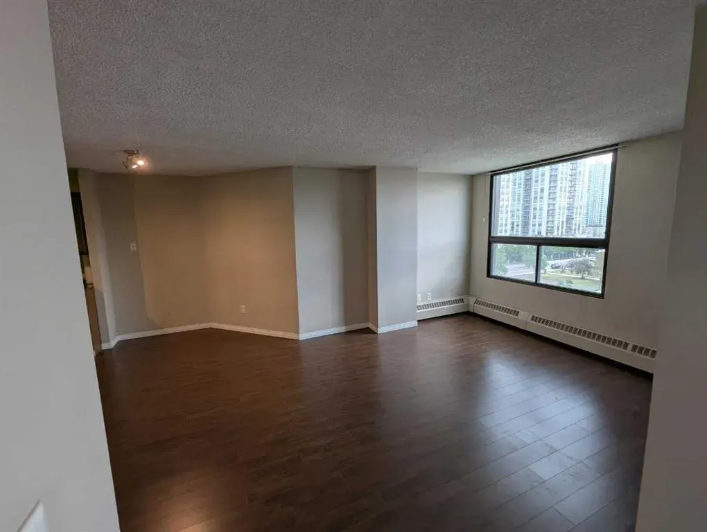 1202 13 Avenue SW, #703