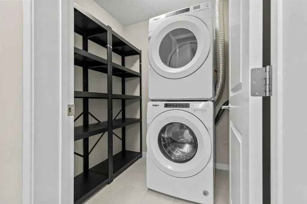 30 Mahogany Mews SE, #202