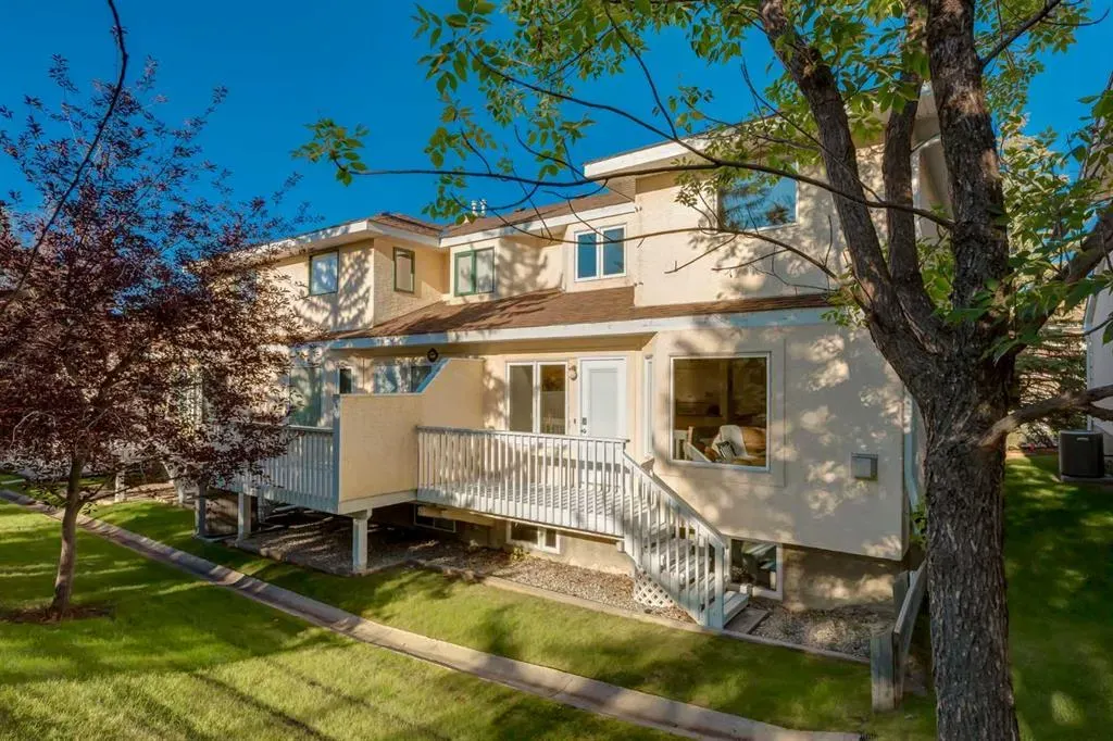 200 Sandstone Drive NW, #17