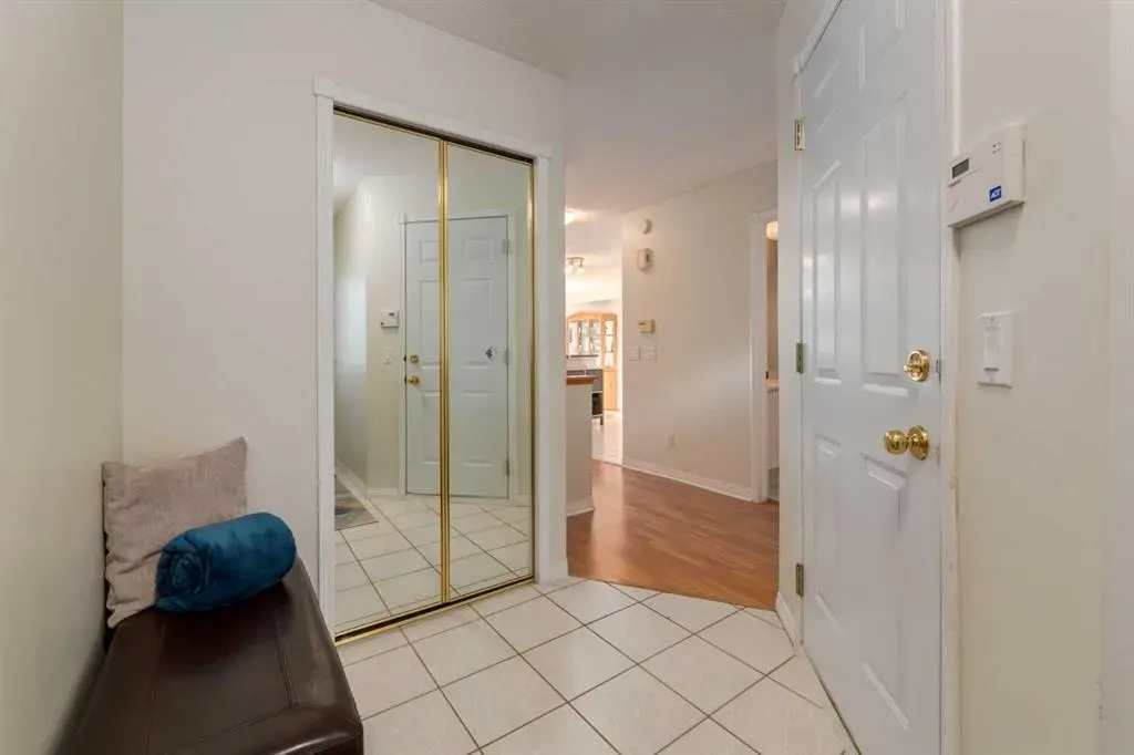200 Sandstone Drive NW, #17