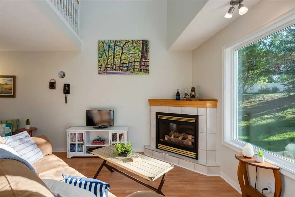 200 Sandstone Drive NW, #17