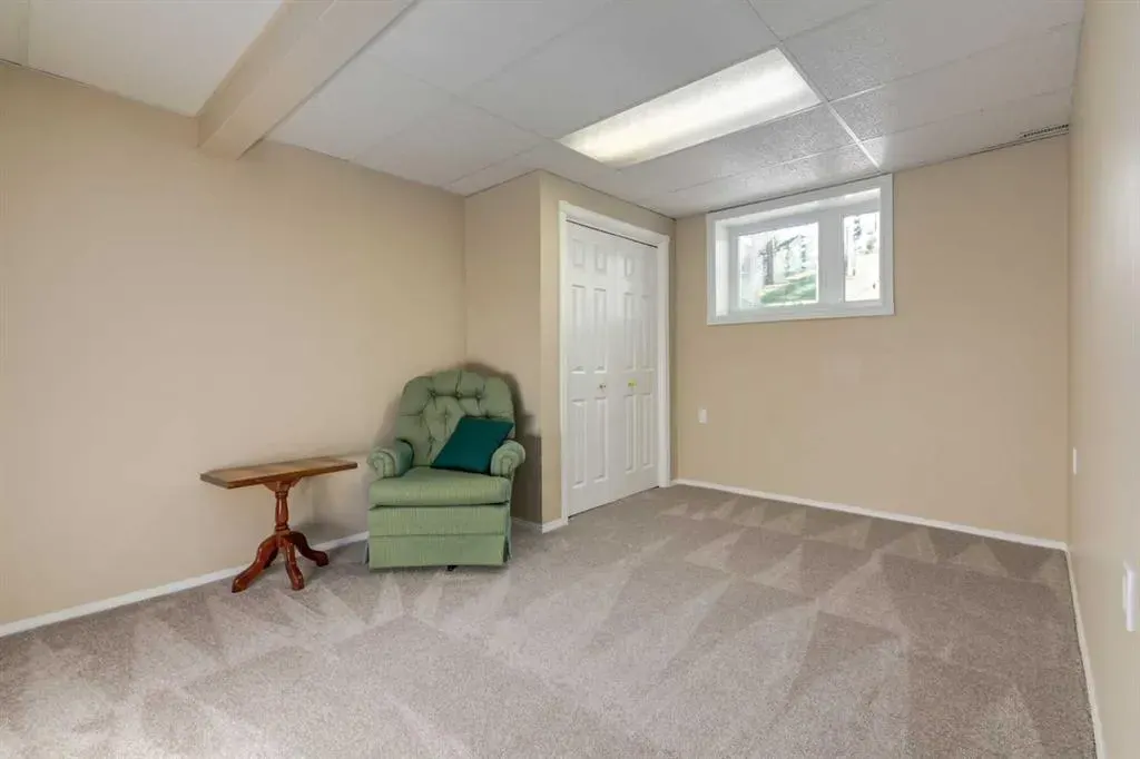 200 Sandstone Drive NW, #17