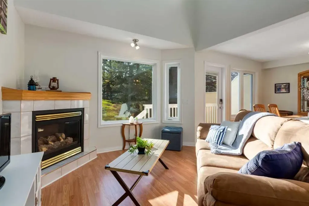 200 Sandstone Drive NW, #17