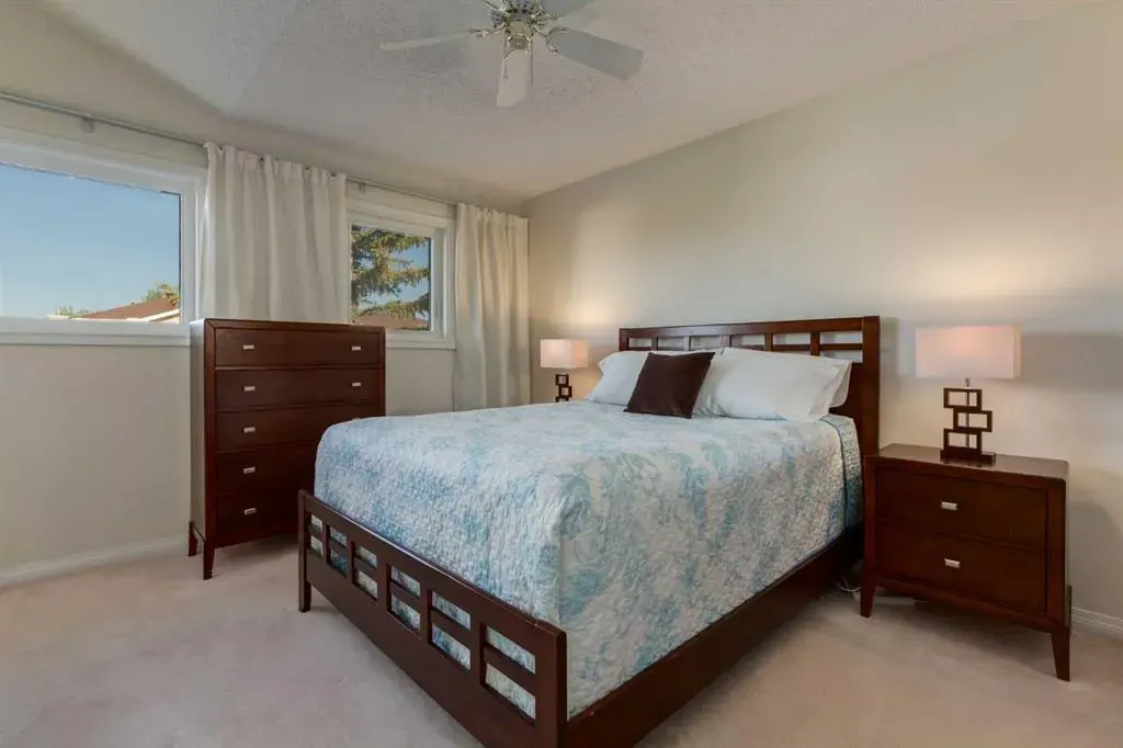 200 Sandstone Drive NW, #17