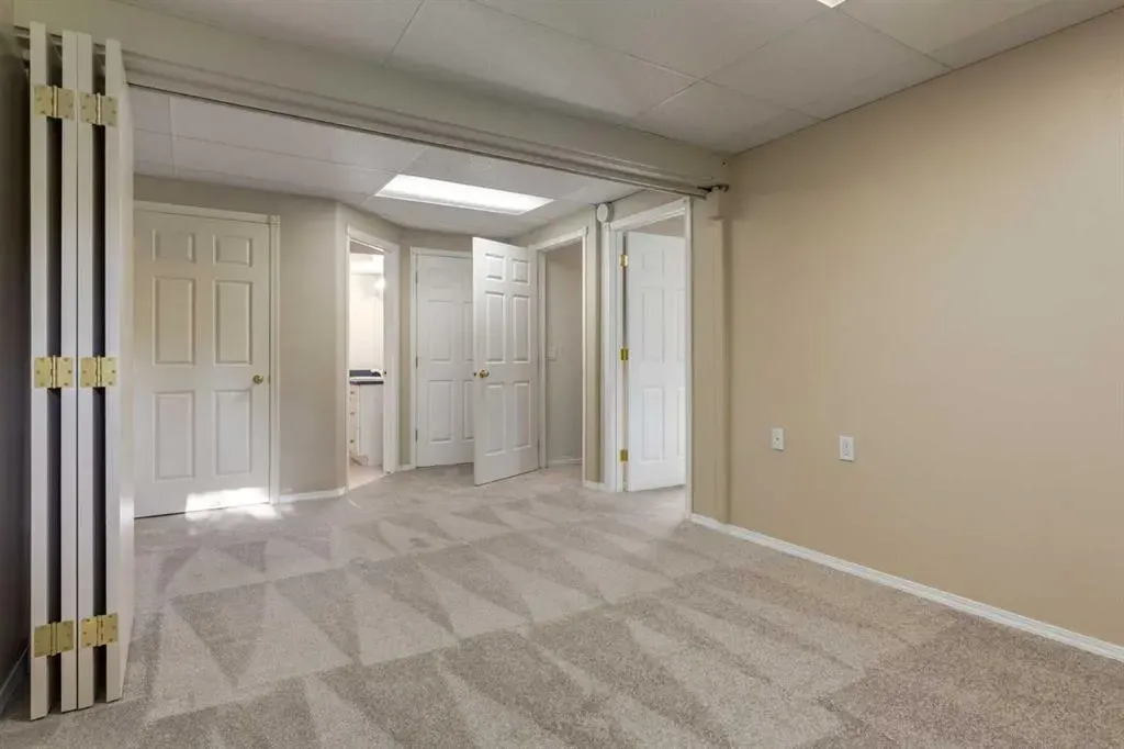 200 Sandstone Drive NW, #17