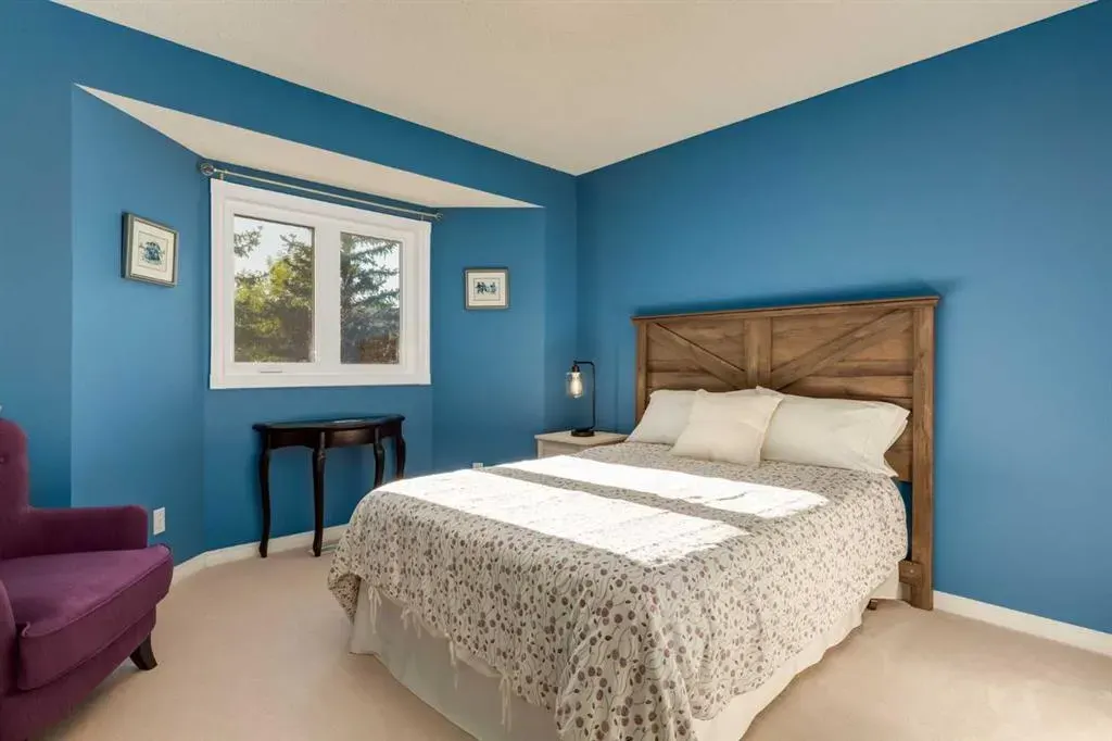 200 Sandstone Drive NW, #17