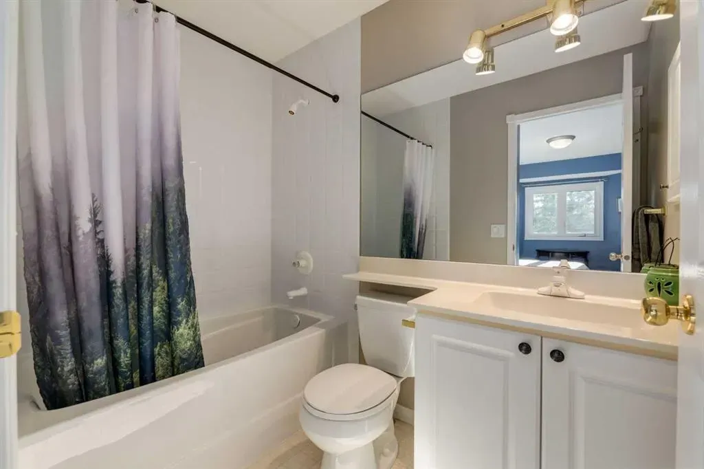 200 Sandstone Drive NW, #17