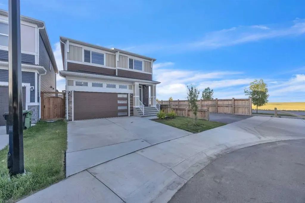 116 Homestead Close NE