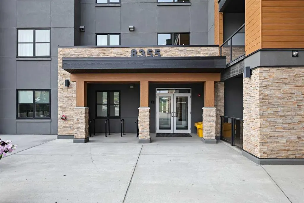 8355 19 Avenue SW, #105