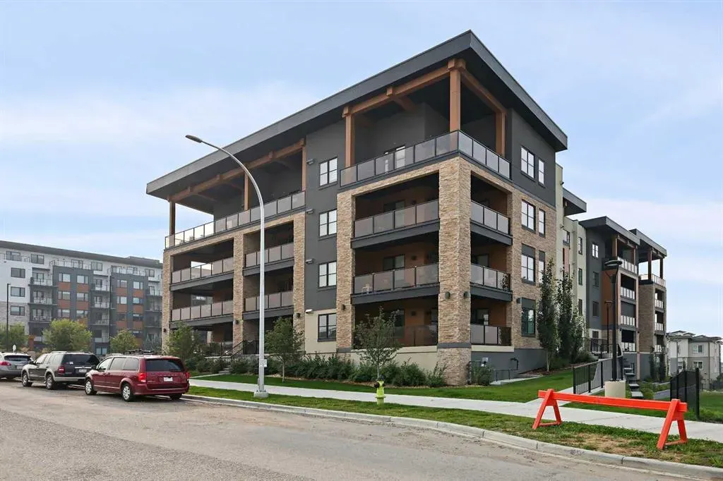8355 19 Avenue SW, #105
