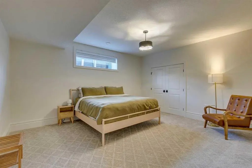 129 Glyde Park