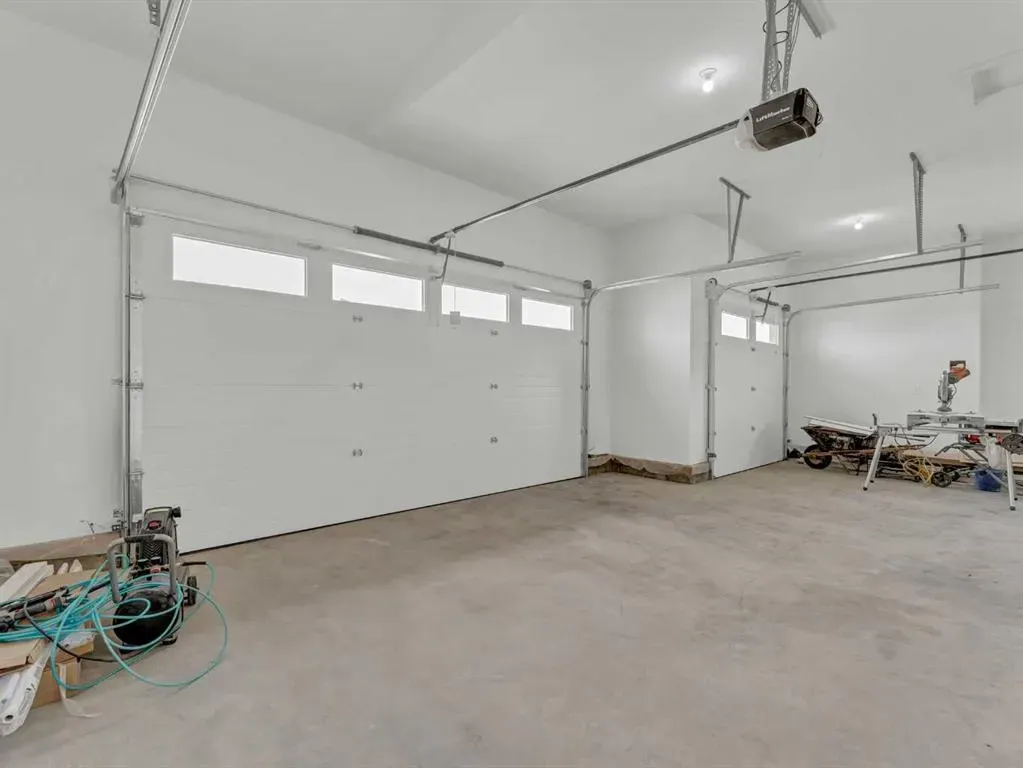 33 Dunes Way