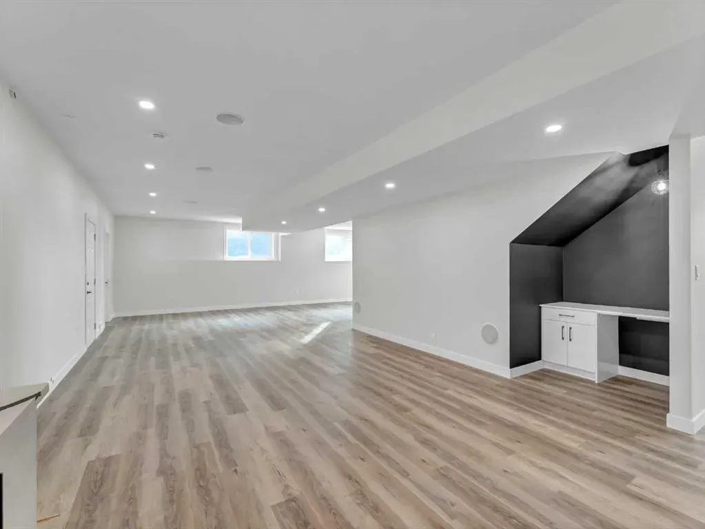 33 Dunes Way