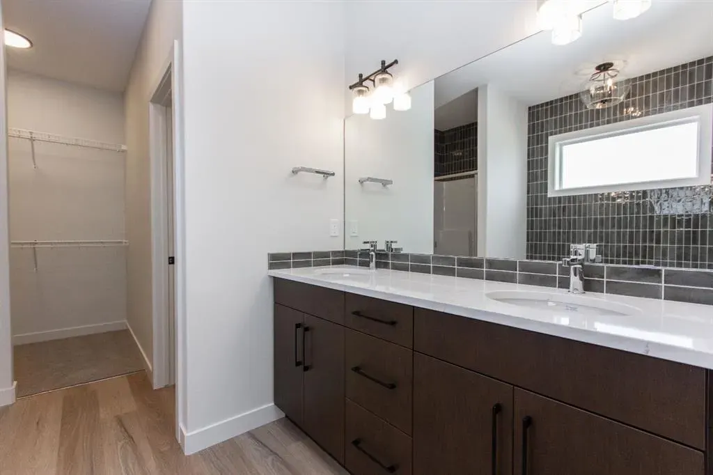 10 Tindale Place
