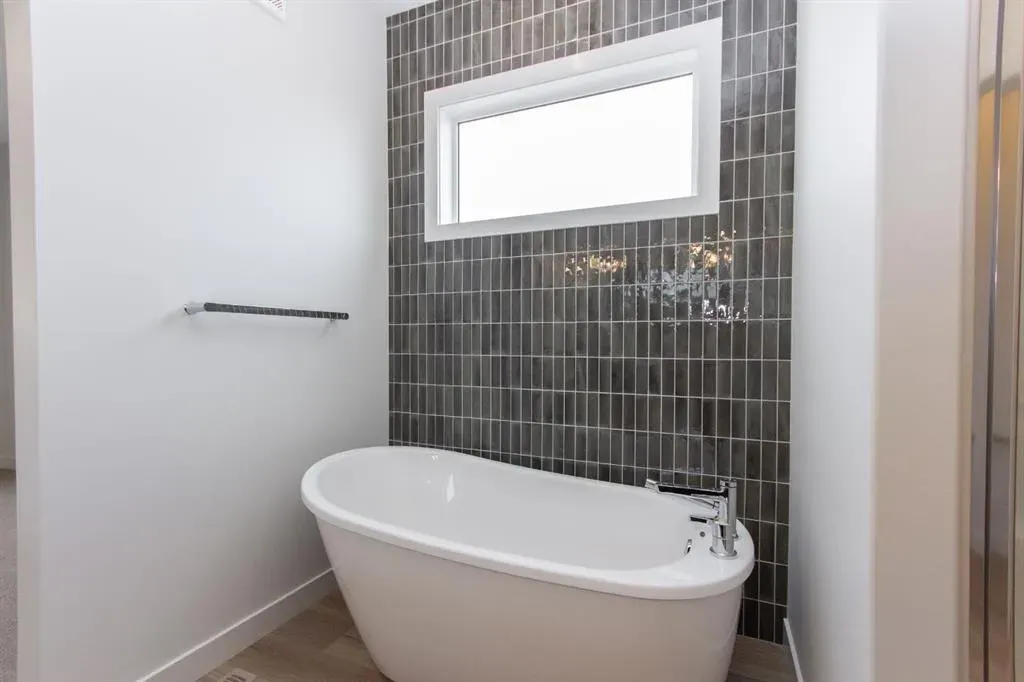 10 Tindale Place