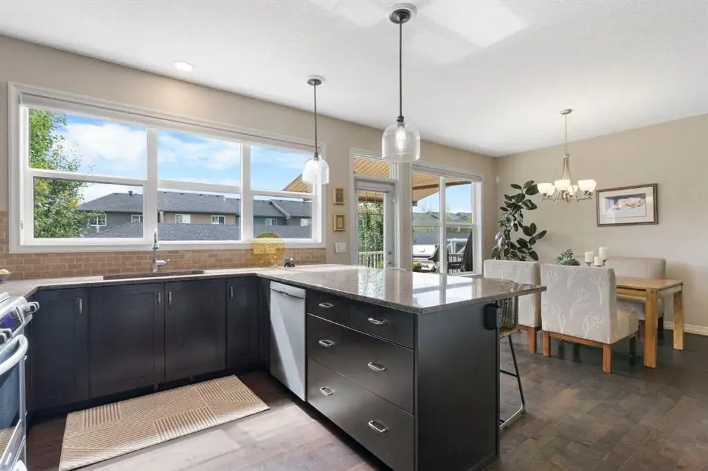 33 Sundown Grove