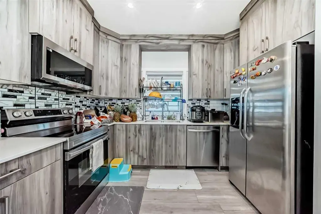 56 Cornerbrook View NE