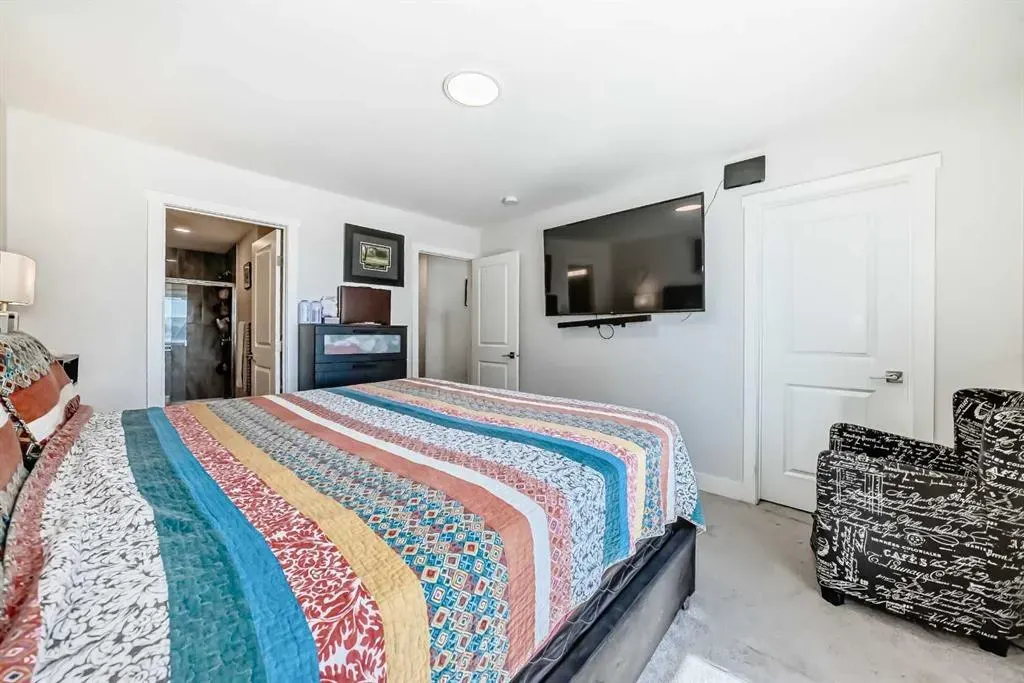 56 Cornerbrook View NE