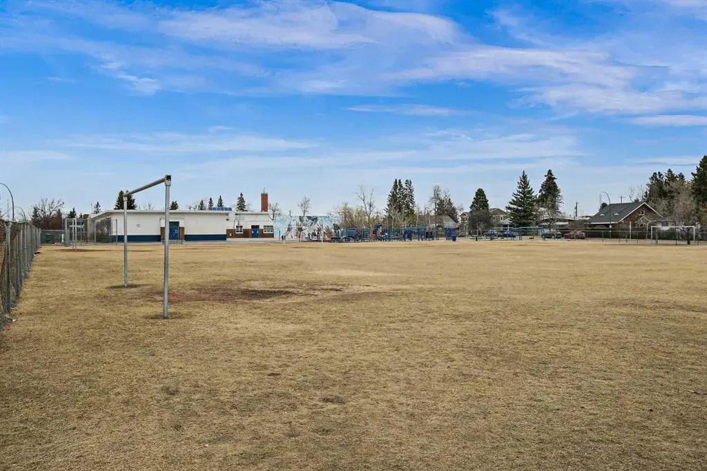 2734 17 Avenue SW, #203