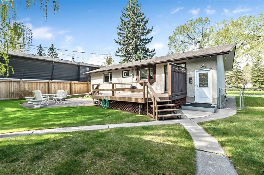 8 Heather Place SW