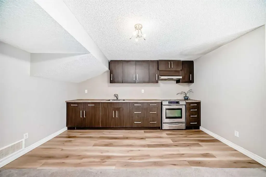173 Tuscany Ridge Park NW