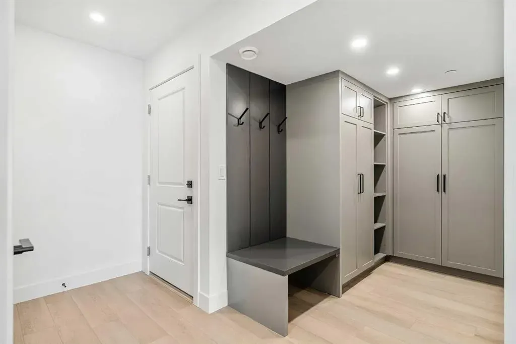 36 Greenwich Heath NW