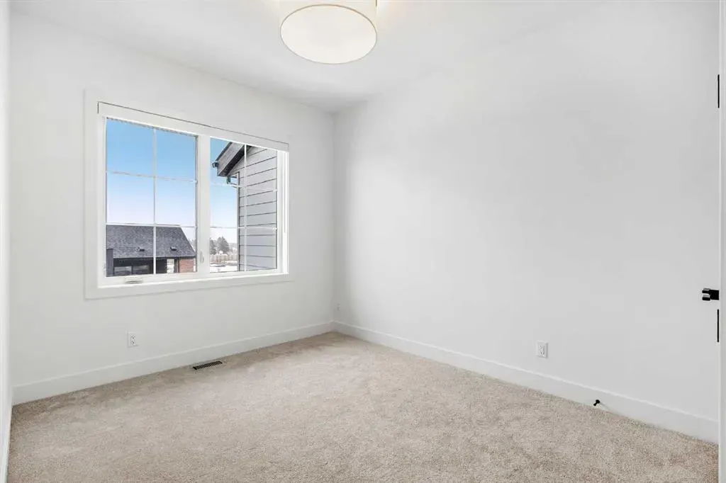 36 Greenwich Heath NW