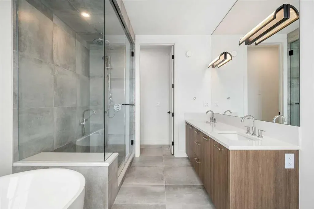 36 Greenwich Heath NW