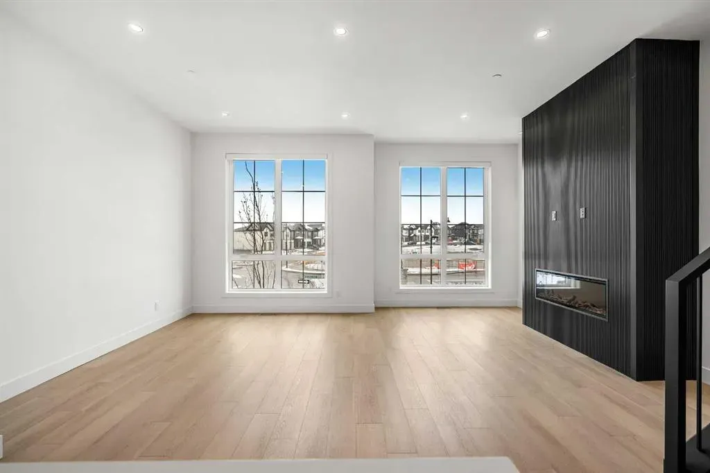 36 Greenwich Heath NW
