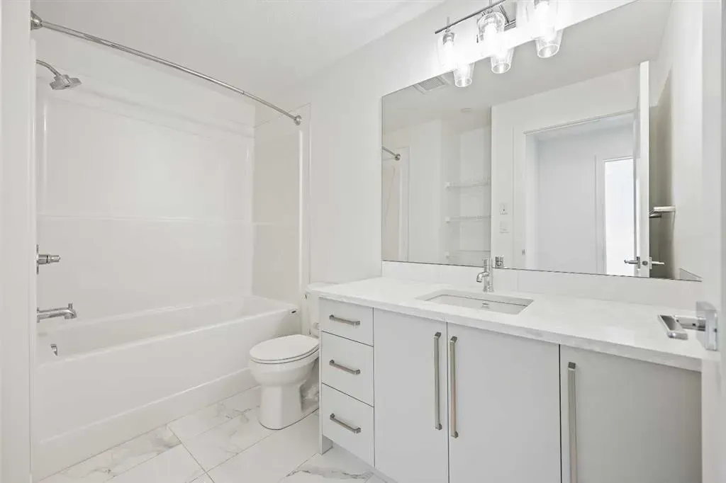520 Reynolds Avenue SW, #2215
