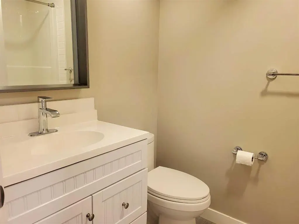 2001 Luxstone Boulevard NW, #504