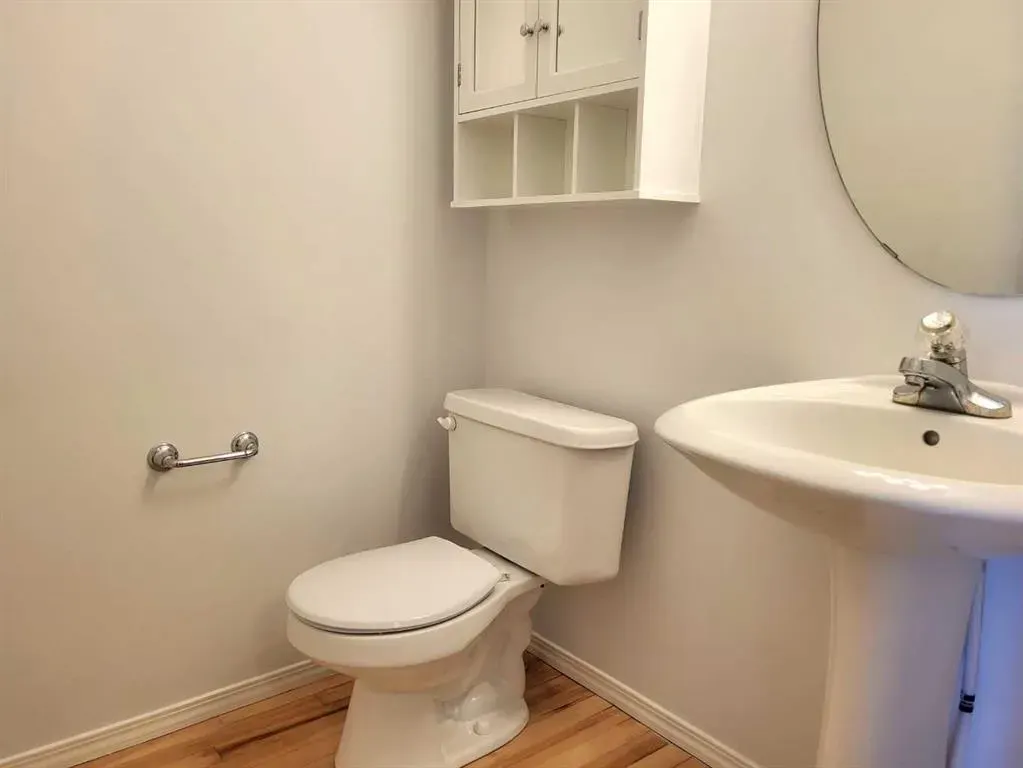 2001 Luxstone Boulevard NW, #504