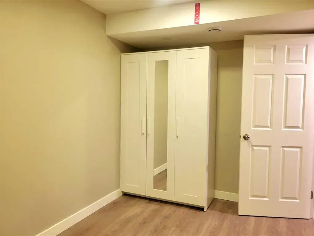 2001 Luxstone Boulevard NW, #504